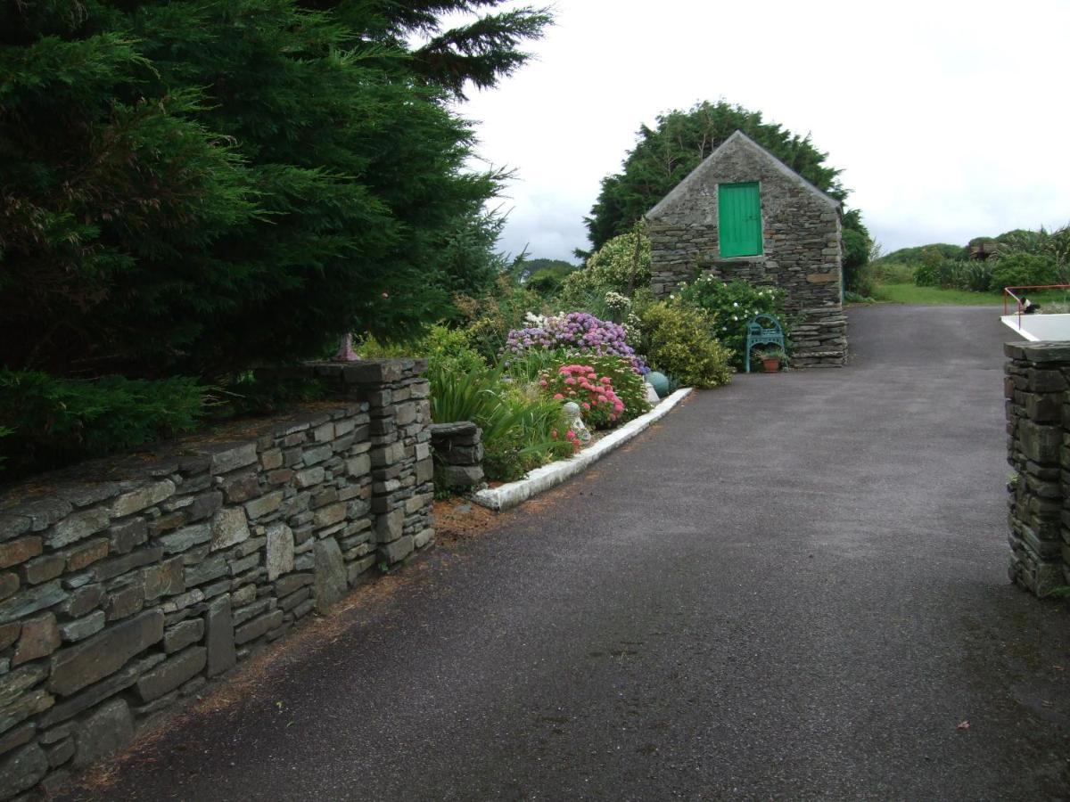 Reenmore Farmhouse Ahakista Exterior photo